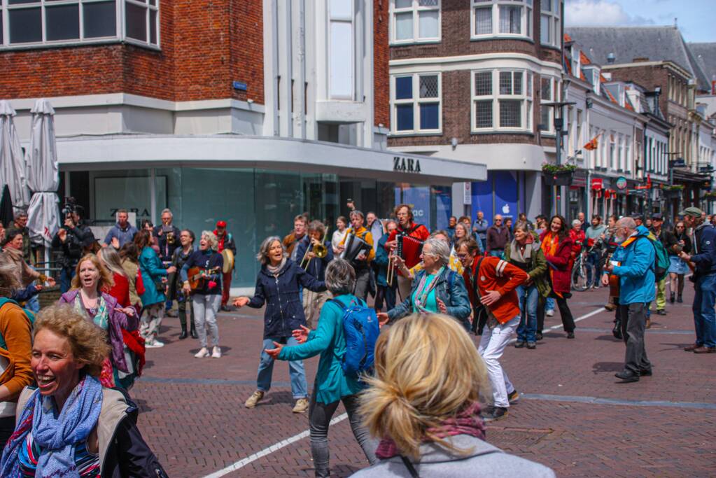 Stad verrast met flashmob