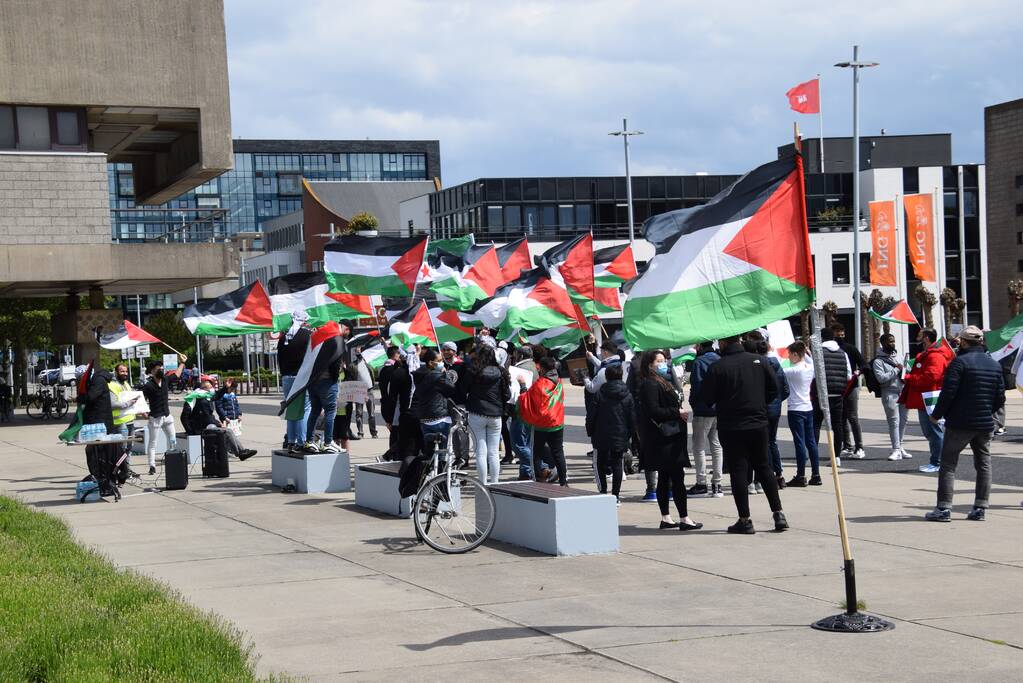 Politie houdt toezicht bij demonstratie