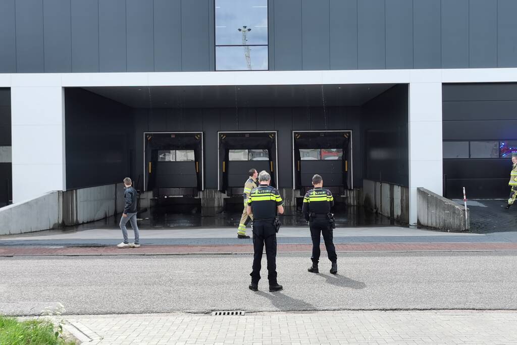 Pand stroomt leeg met water na brandmelding