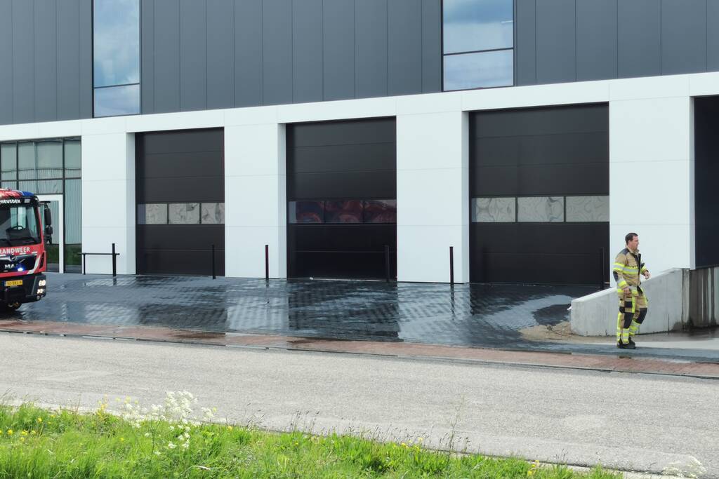 Pand stroomt leeg met water na brandmelding