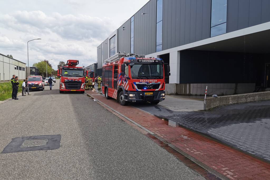 Pand stroomt leeg met water na brandmelding