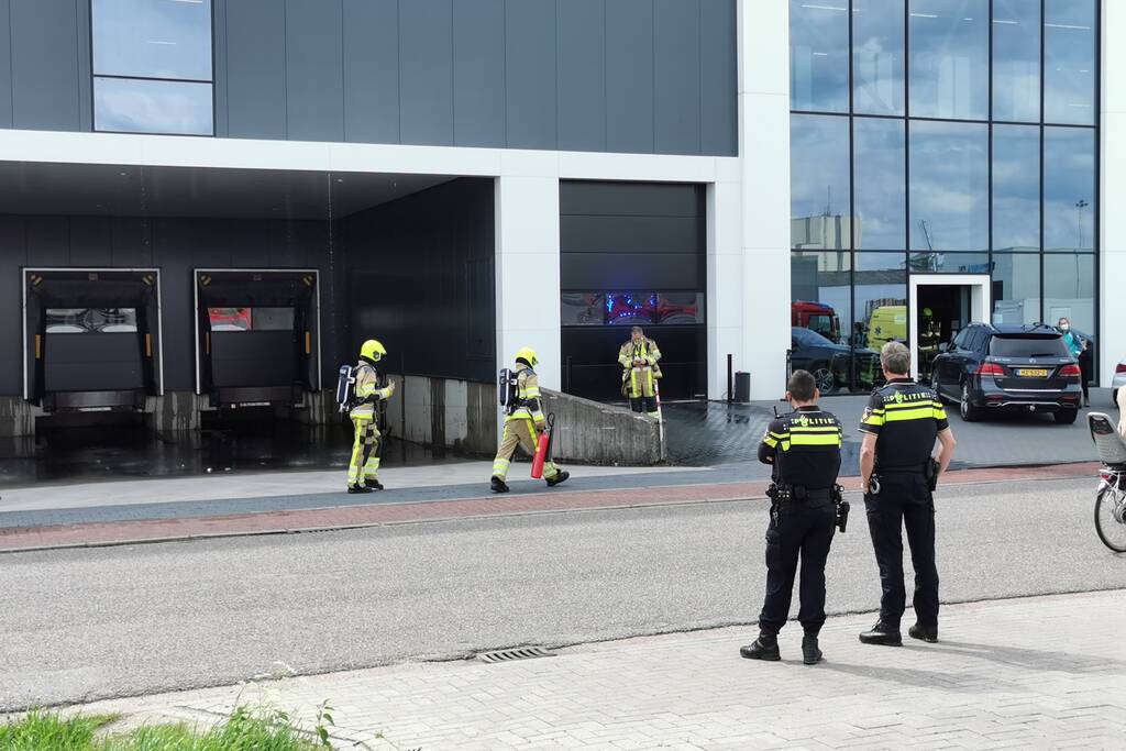 Pand stroomt leeg met water na brandmelding
