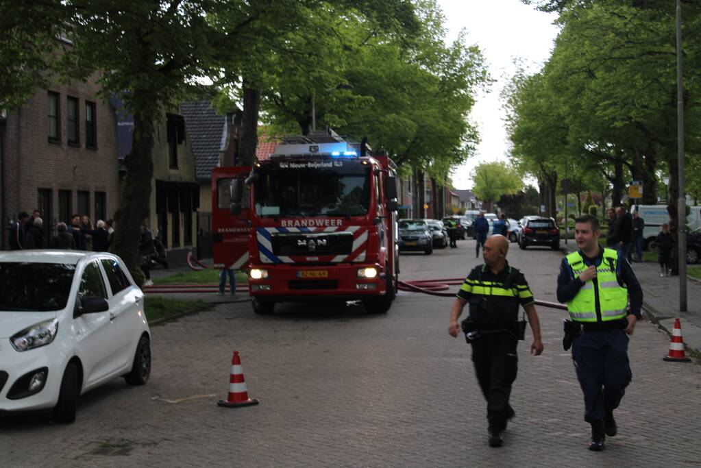 Flinke brand in schuur van woning