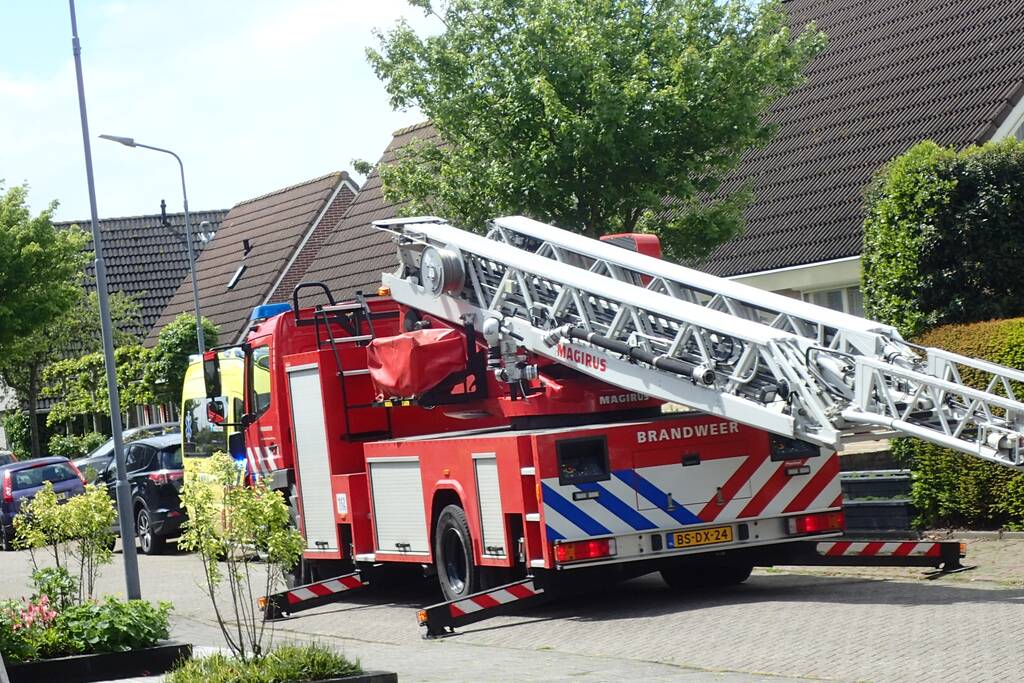 Traumahelikopter landt voor incident in woning