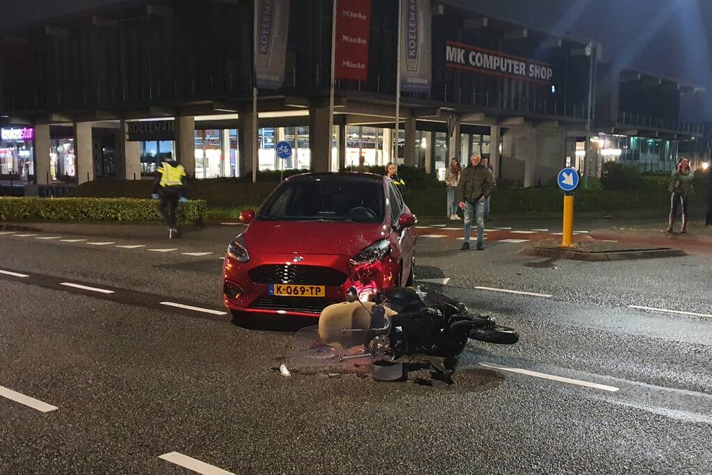 Twee gewonden bij ongeval met scooter