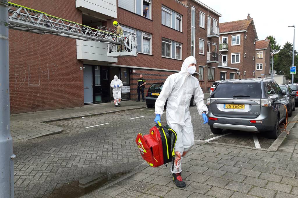 Een dode en ernstig gewonde bij steekpartij