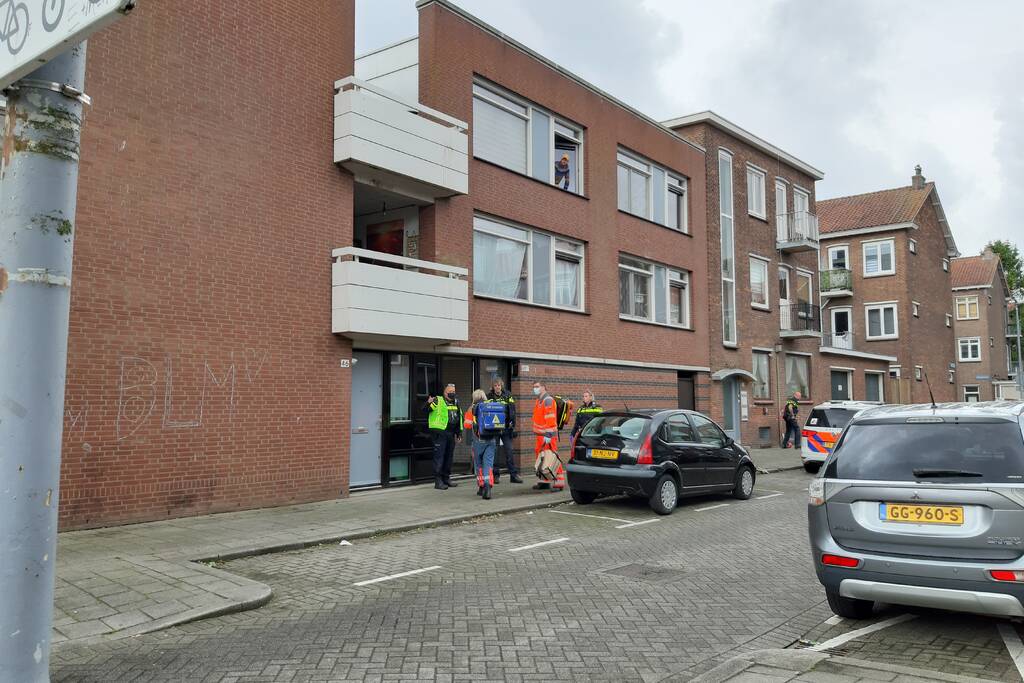 Een dode en ernstig gewonde bij steekpartij