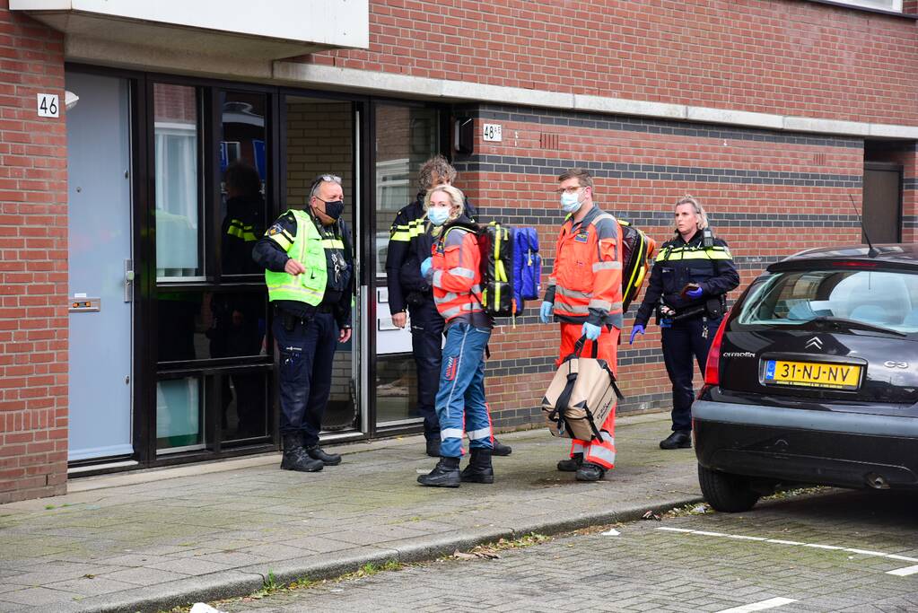 Een dode en ernstig gewonde bij steekpartij