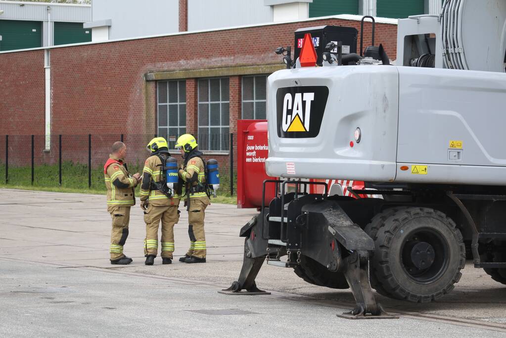 Smeulende afvalhoop HVC-Afvalbrengstation geblust