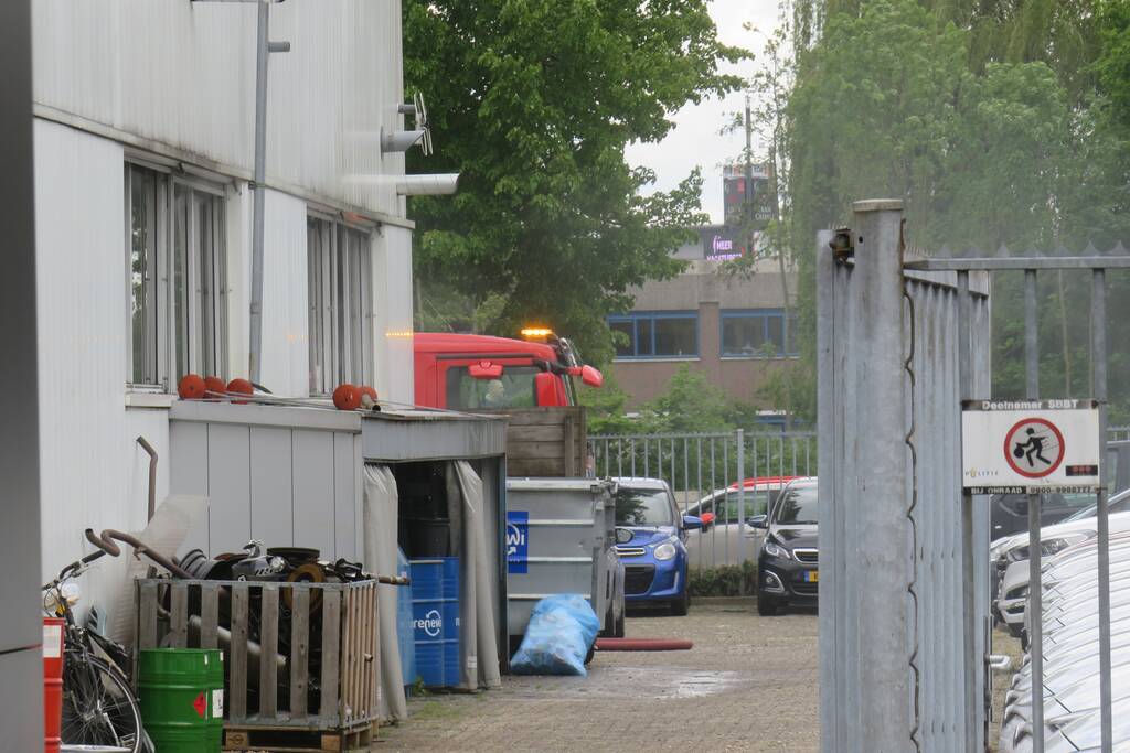 Grote brand in Citroën-garage Visscher PGH Tiel