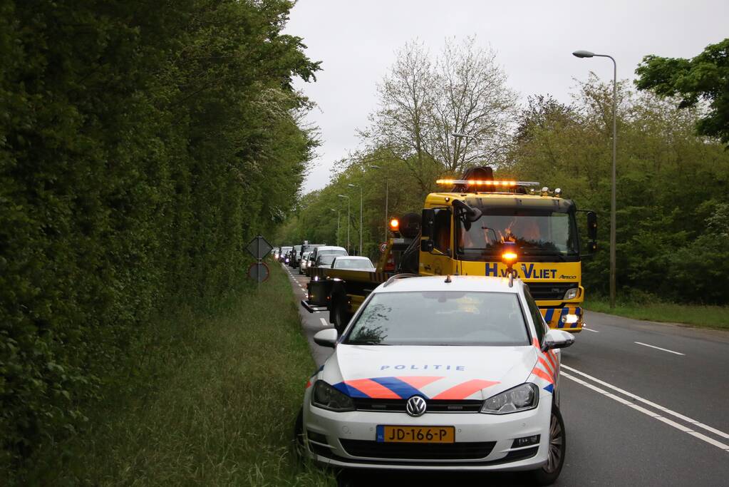 Ongeval tussen drie voertuigen