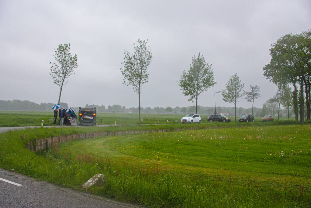 Gewonden nadat auto over de kop slaat
