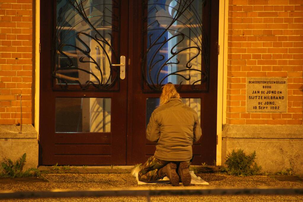 Politiebureau afgezet na vondst verdacht pakket