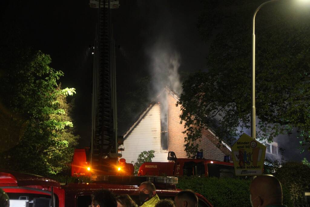 Grote brand in een leegstaand pand