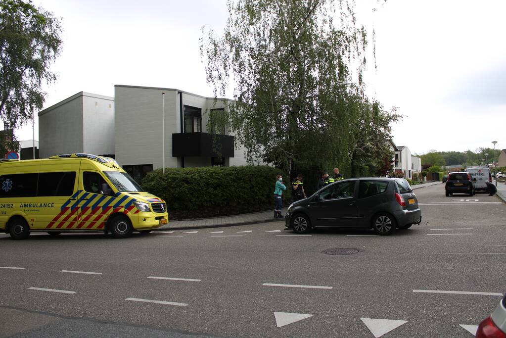 Gewonde bij botsing tussen twee voertuigen