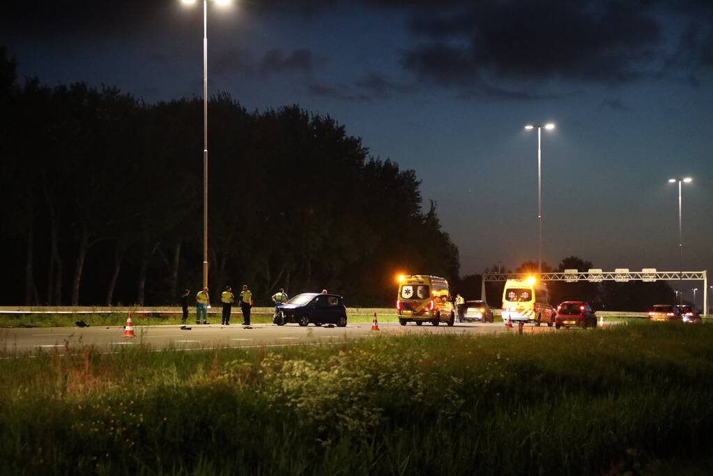 Flinke schade na eenzijdige aanrijding op snelweg