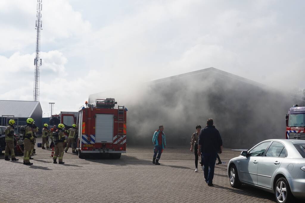 Boot in loods vat vlam