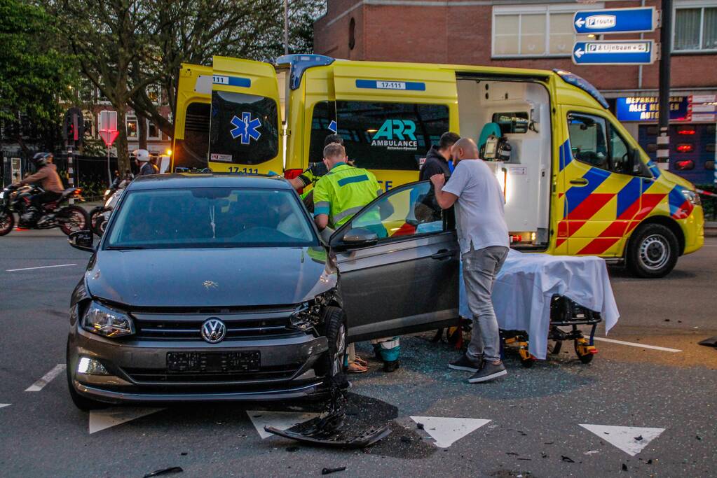 Twee gewonden en ravage bij ongeval
