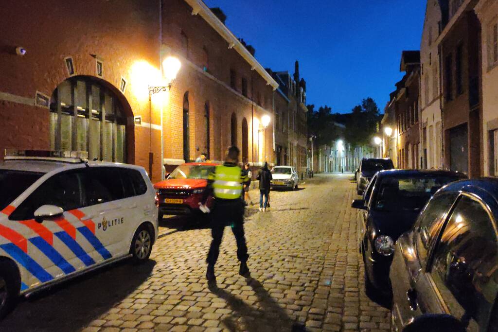 Auto rijdt door na aanrijding met twee kinderen