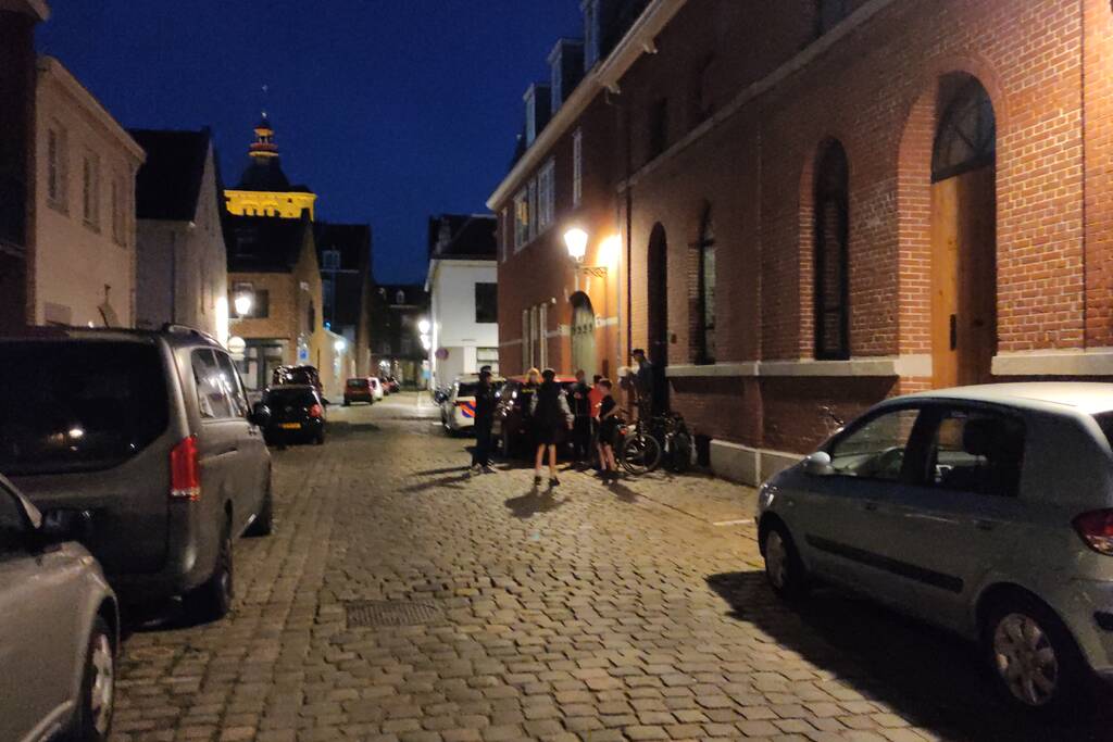 Auto rijdt door na aanrijding met twee kinderen