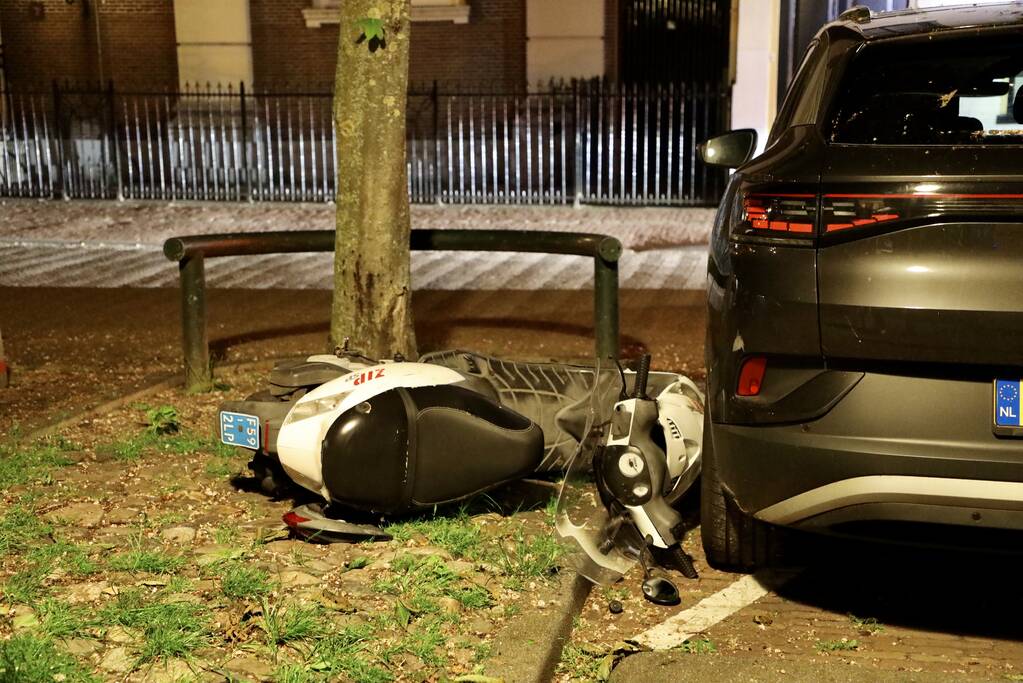 Scooterrijder zwaargewond door eenzijdig ongeval