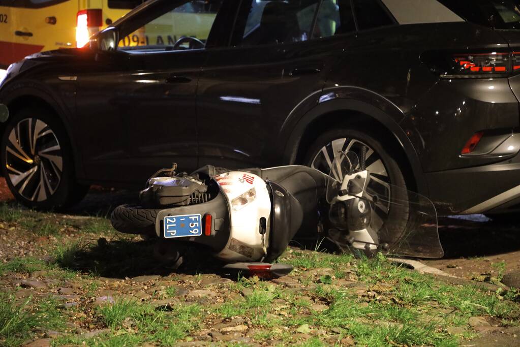 Scooterrijder zwaargewond door eenzijdig ongeval