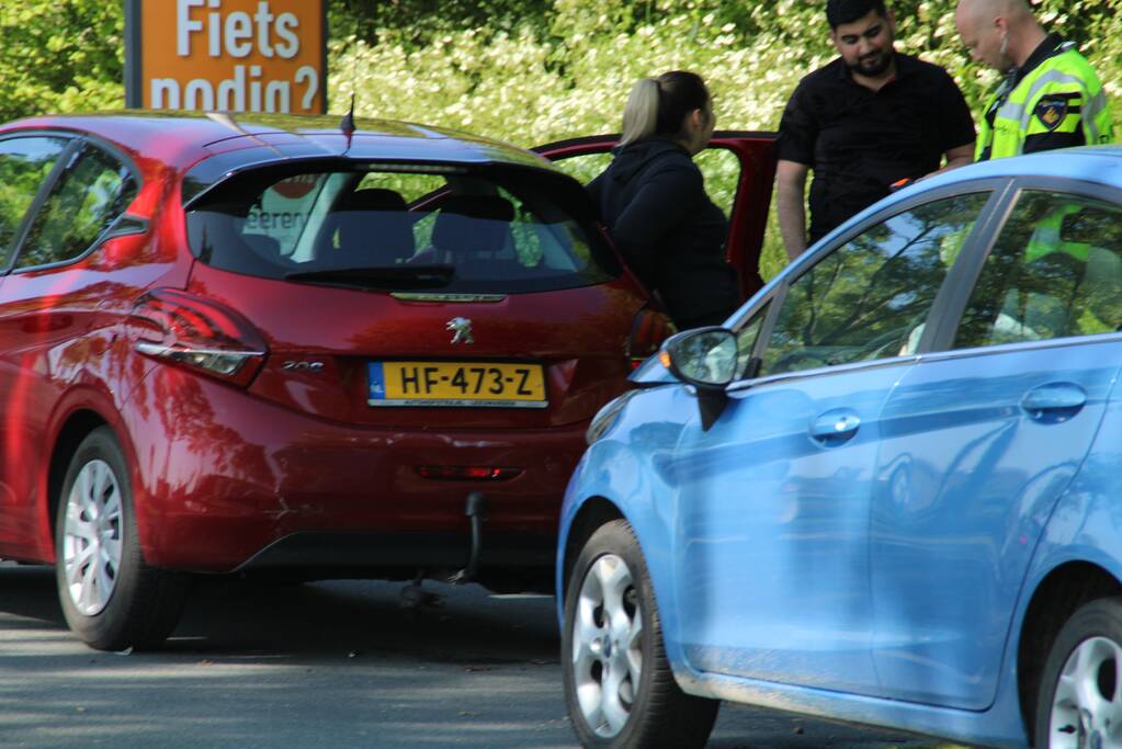 Kettingbotsing tussen vier auto's