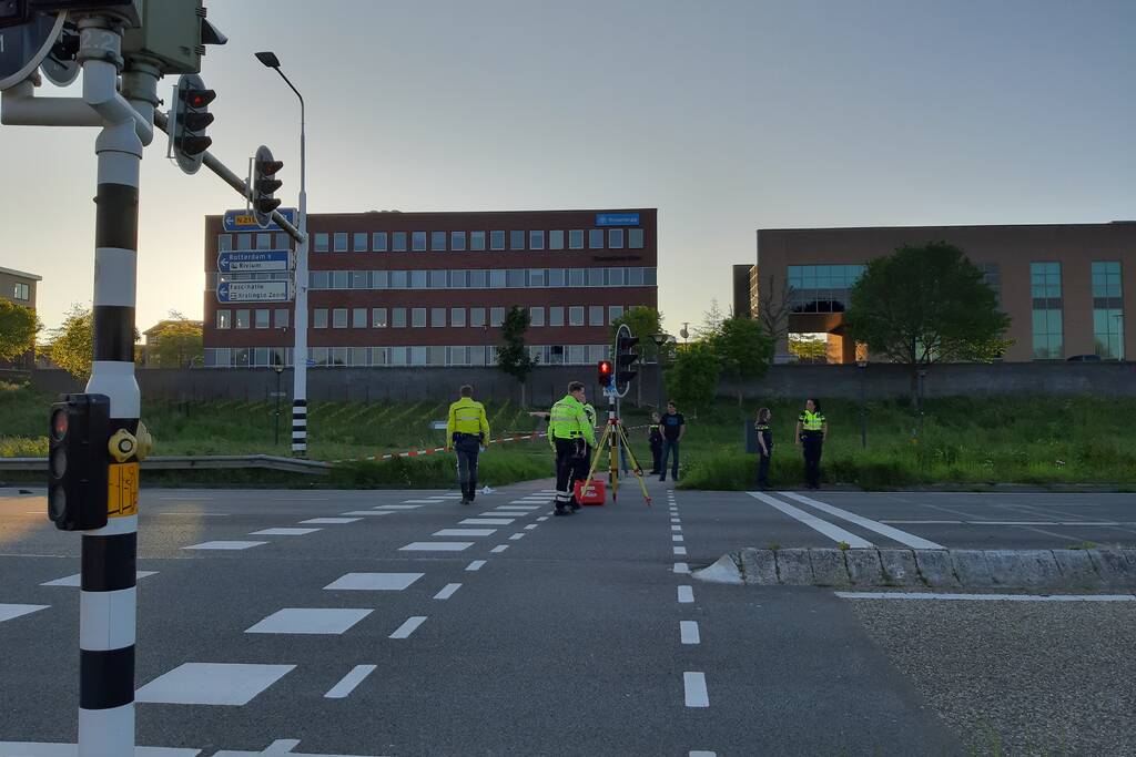 Fietser zwaargewond bij aanrijding met auto
