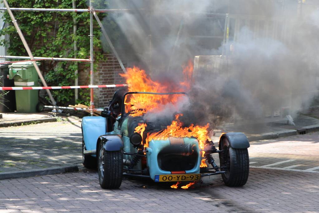 Zelfbouwproject van Jago Convertible gaat in vlammen op