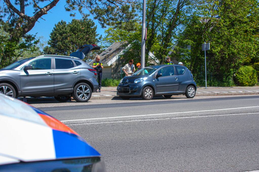 Schade na kettingbotsing tussen drie voertuigen