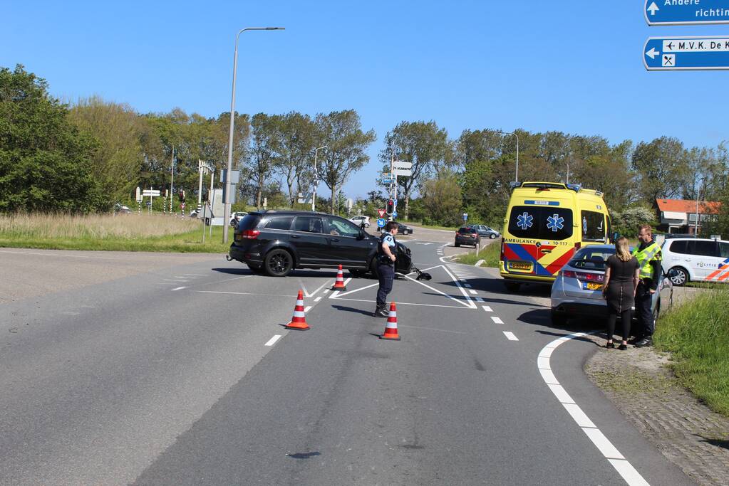 Ongeval tussen personenauto en motorrijder