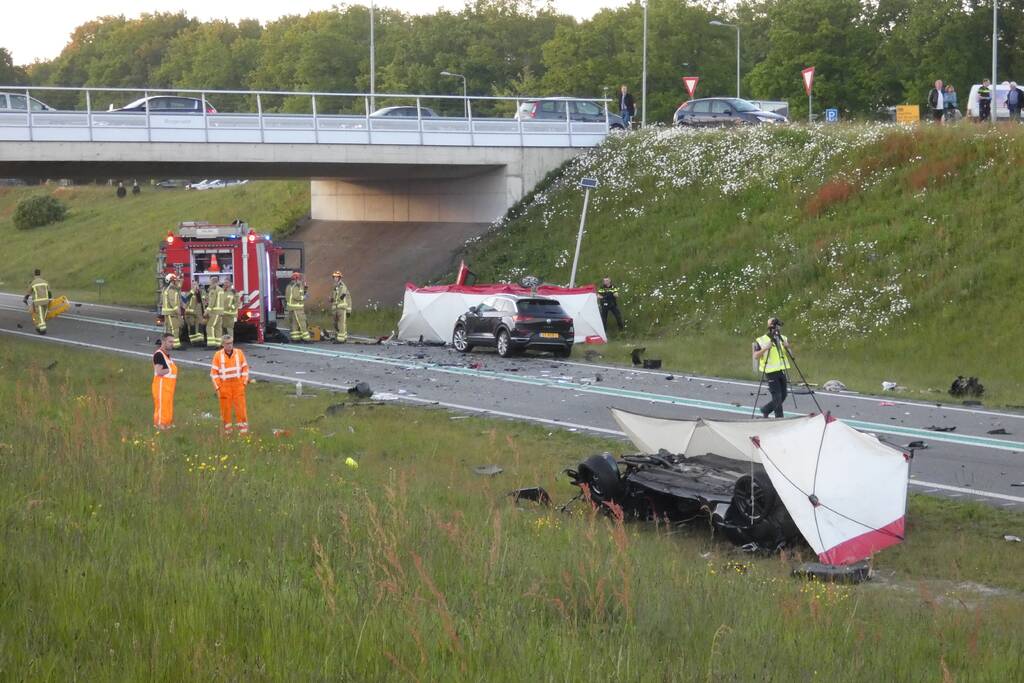 Vier doden en vijf gewonden bij zeer ernstig ongeval