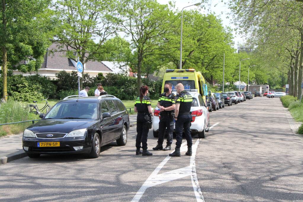 Fietser gewond bij botsing met auto