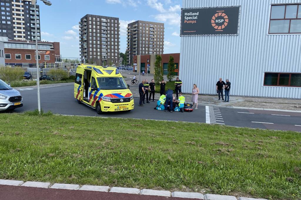Motorrijder gaat onderuit