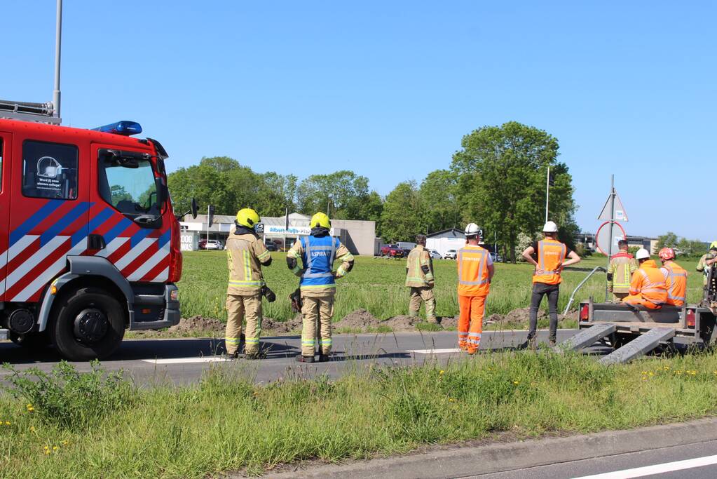 Gasleiding geraakt bij plaatsen van lantaarnpaal