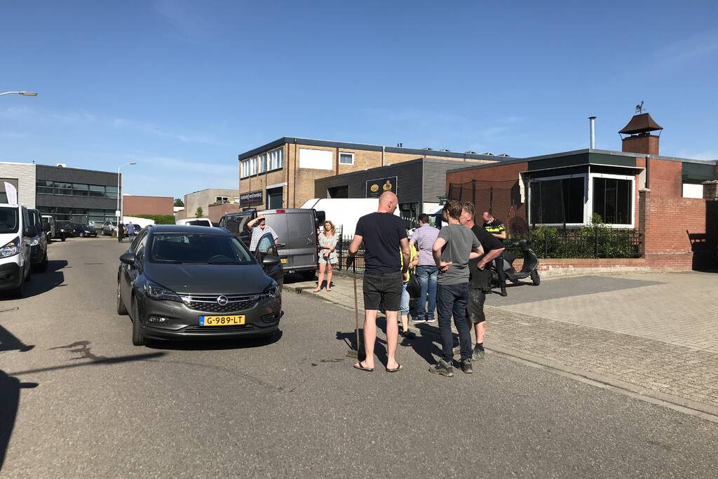 Scooterrijder aangereden door auto