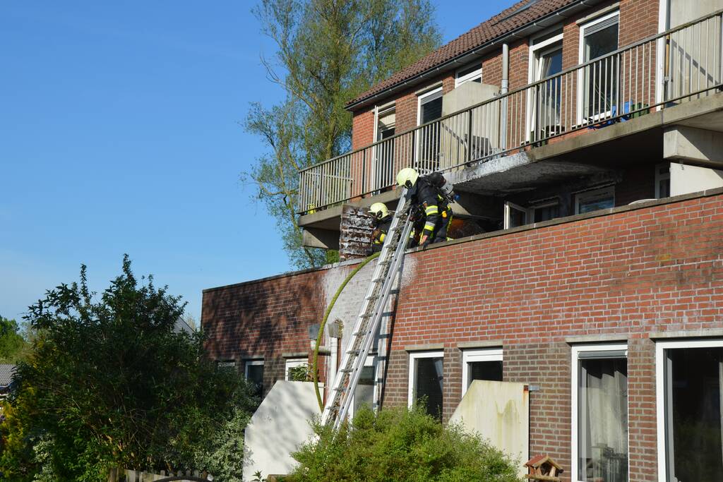 Veel schade na brand op balkon