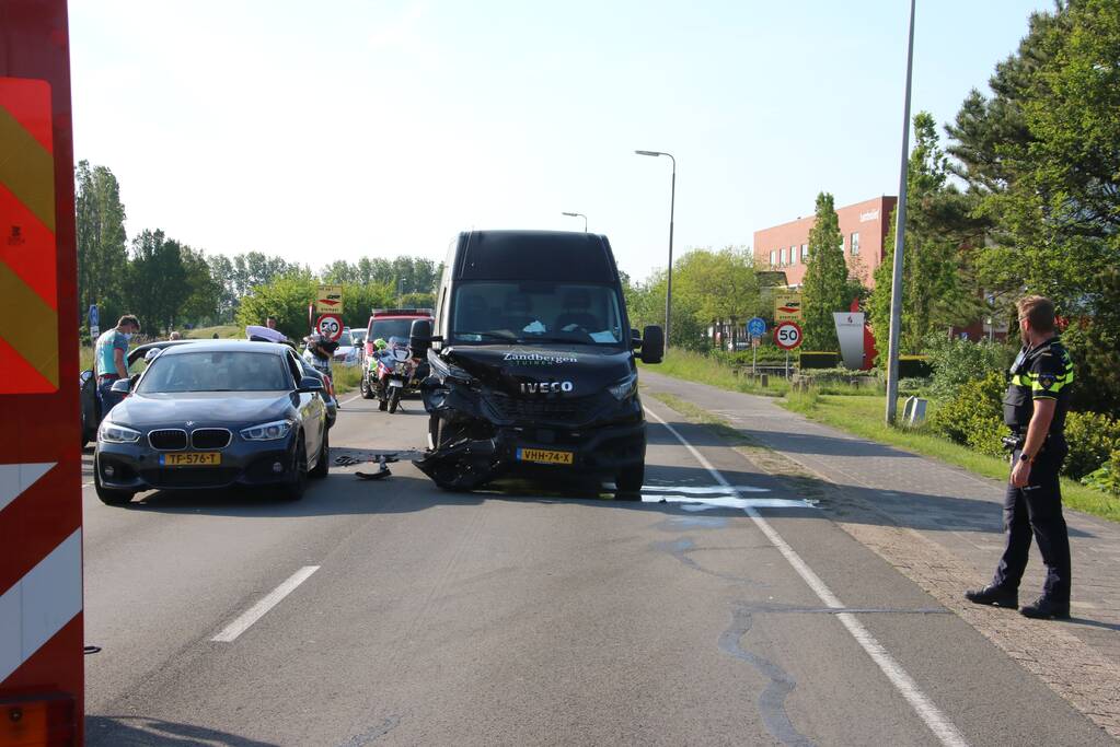 Persoon gewond bij aanrijding