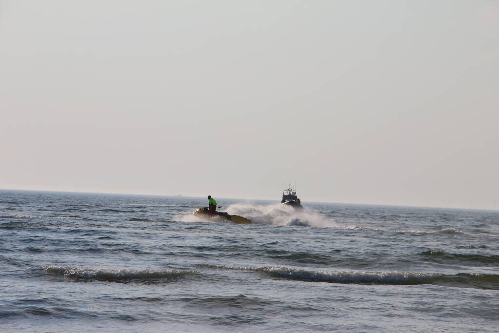Grote zoekactie naar vermiste zwemmer