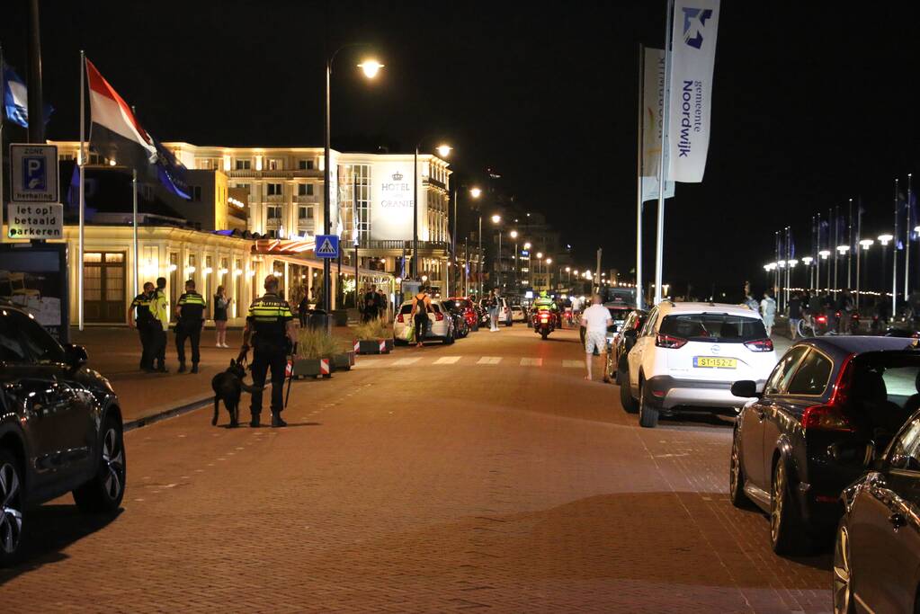 Grote politie inzet op het strand