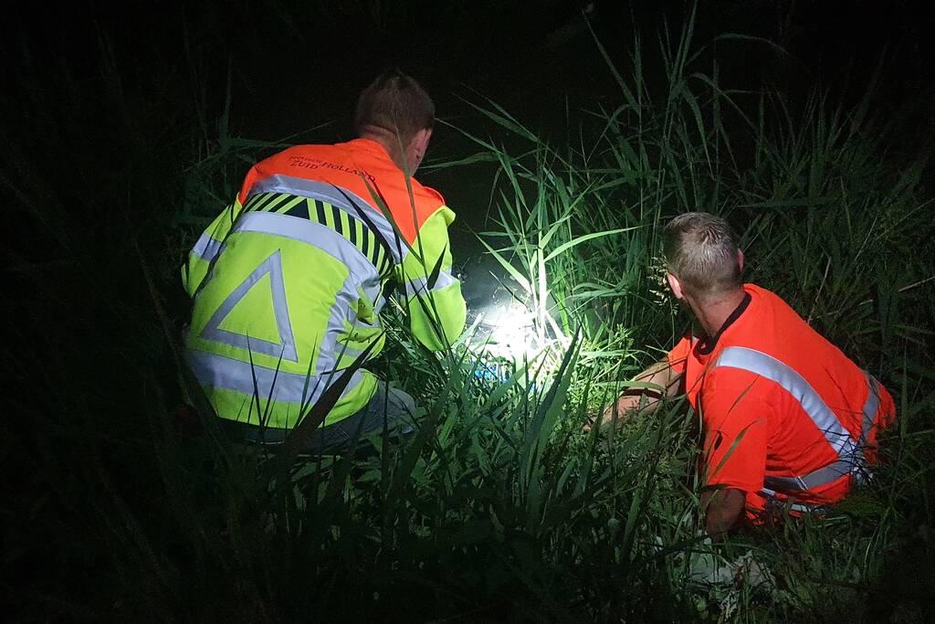 Motorrijder raakt te water bij ongeval
