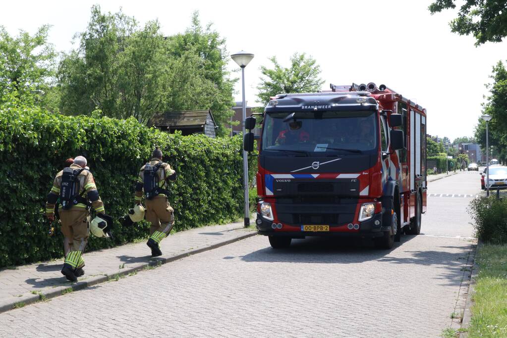 Brandweer doet onderzoek naar gaslucht