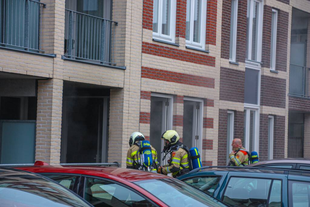 Veel rook bij keukenbrand in appartement