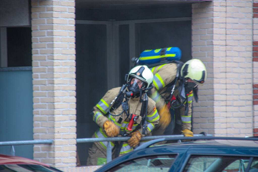 Veel rook bij keukenbrand in appartement