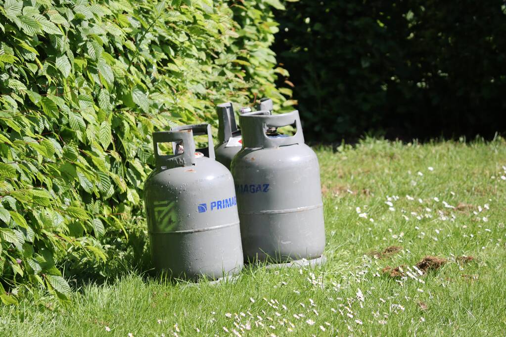 Gewonde bij brand op volkstuinencomplex