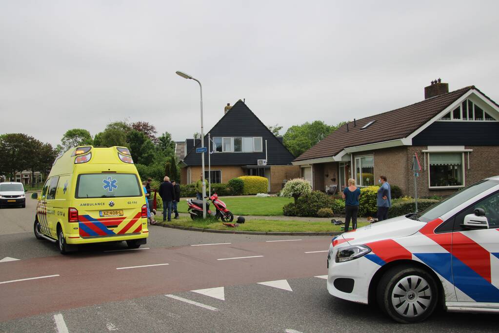 Scooterrijder gewond bij botsing met auto