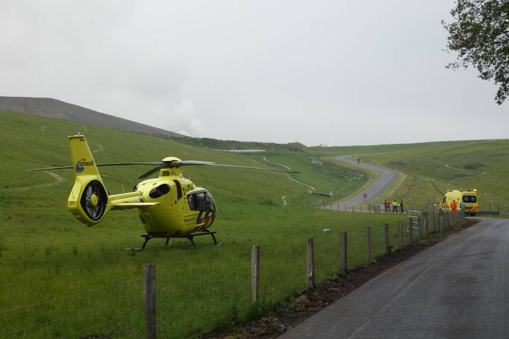 Wielrenner ernstig gewond na val