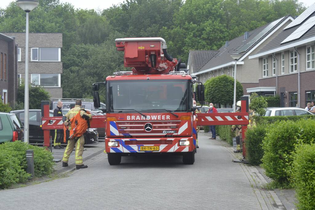 Vogel vast in ventilatiekanaal