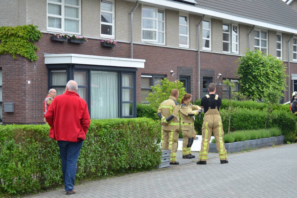 Vogel vast in ventilatiekanaal