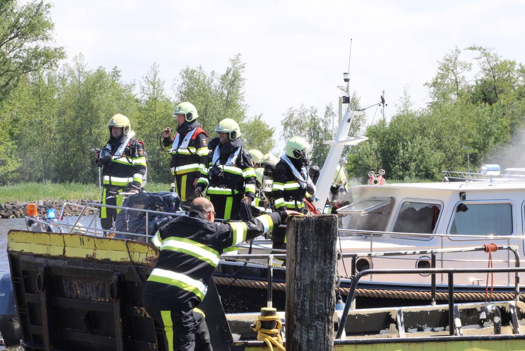 Hevige brand in motorboot